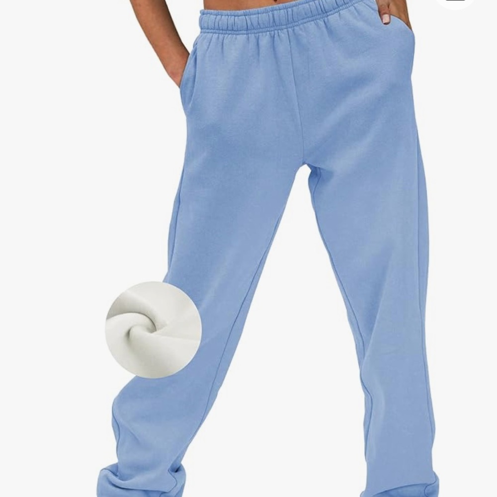 Baby blue sweatpants in the size medium - Picture 2 of 5